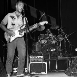 להקת בנזין בהופעה, 1984