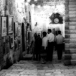 معرض في بلدة يافا القديمة