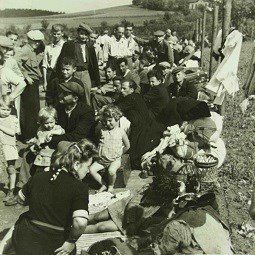 יהודים בבריחה מאירופה, 1945